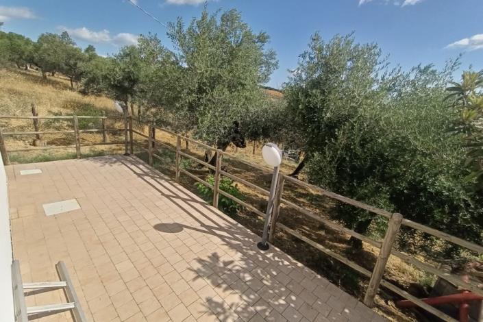 Image No.18-1 Bed Country House for sale