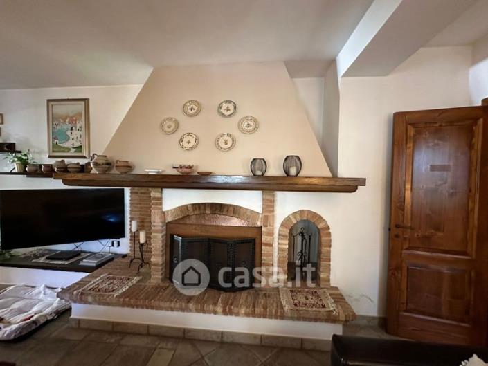 Image No.3-4 Bed Country House for sale