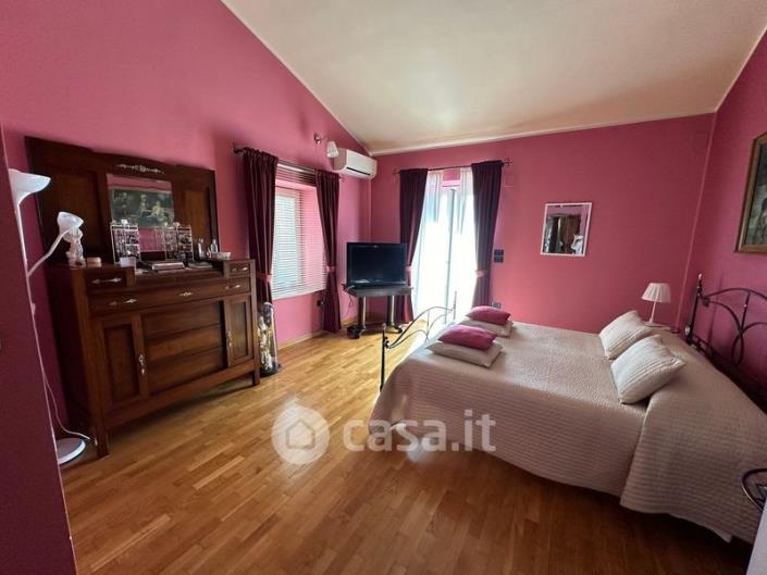 Image No.14-4 Bed Country House for sale