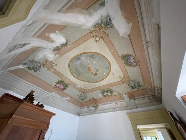 Image No.13-8 Bed Village House for sale