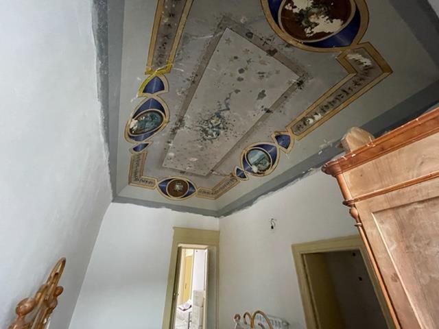 Image No.21-8 Bed Village House for sale