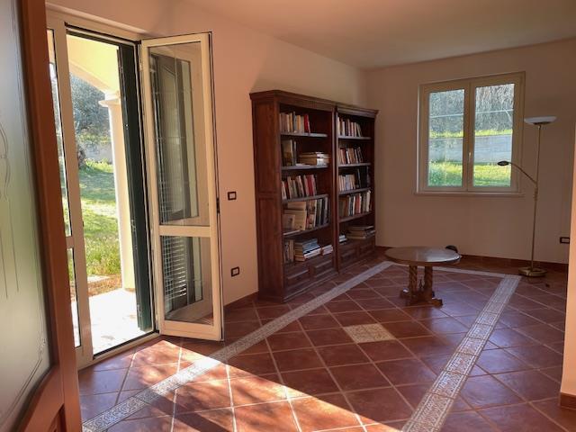 Image No.13-3 Bed Villa for sale