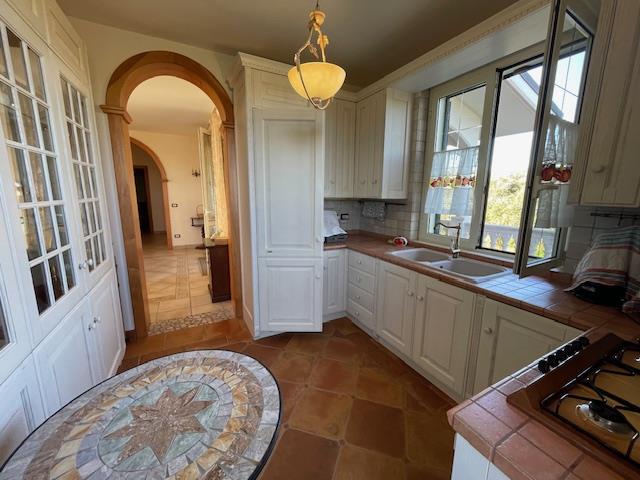 Image No.31-3 Bed Villa for sale