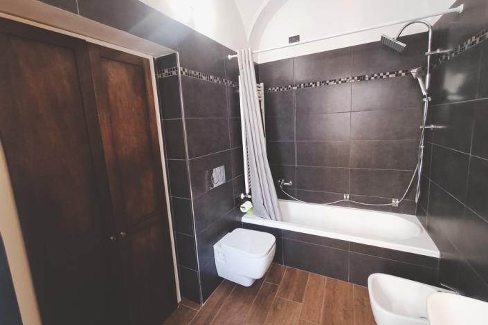 Image No.18-3 Bed Apartment for sale