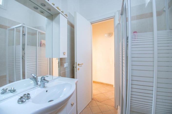 Image No.13-2 Bed Apartment for sale