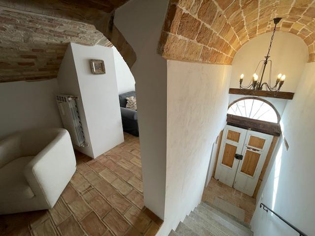 Image No.7-2 Bed Townhouse for sale