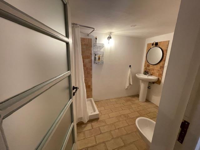 Image No.8-2 Bed Townhouse for sale