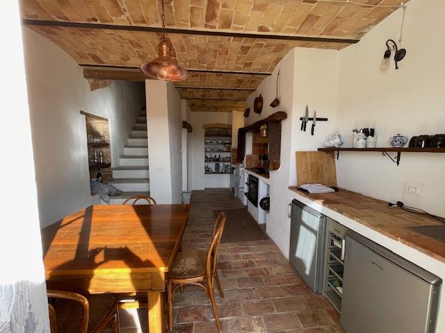 Image No.13-2 Bed Townhouse for sale