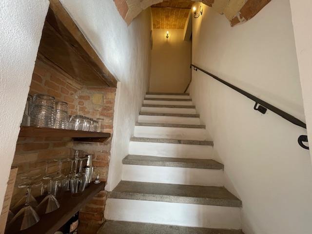 Image No.18-2 Bed Townhouse for sale