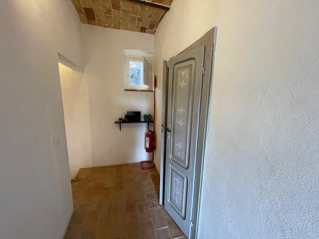 Image No.25-2 Bed Townhouse for sale