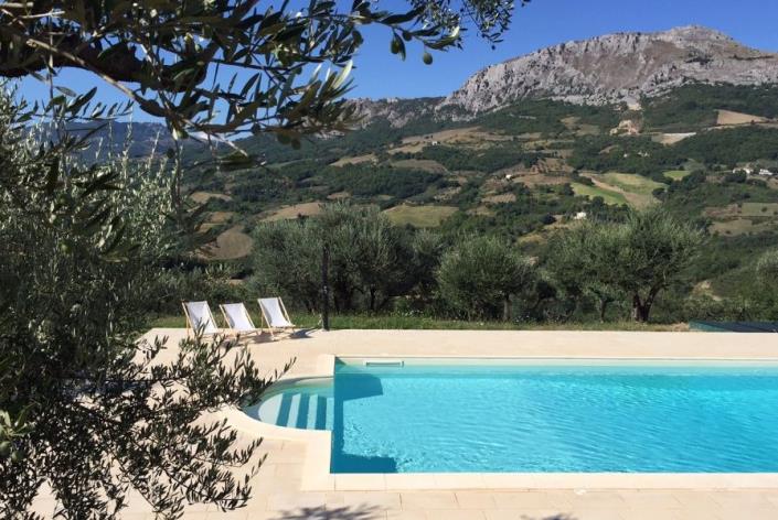 Image No.5-6 Bed Country House for sale