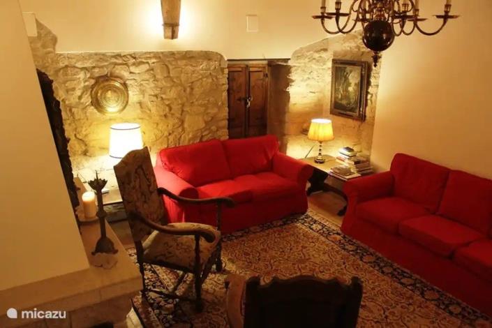 Image No.18-6 Bed Country House for sale