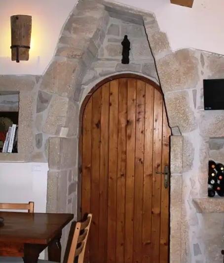 Image No.38-6 Bed Country House for sale