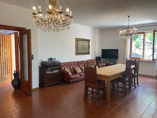 Image No.15-3 Bed Country House for sale