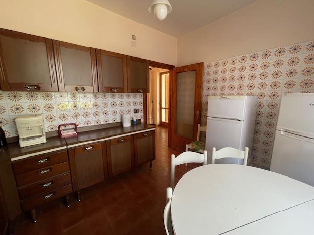 Image No.22-3 Bed Country House for sale