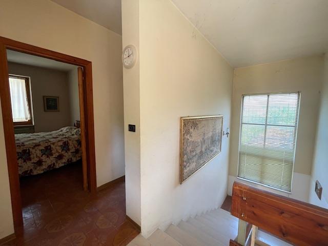 Image No.30-3 Bed Country House for sale