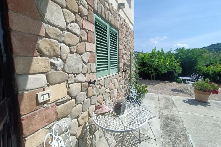Image No.17-4 Bed Country House for sale