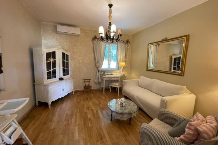 Image No.27-4 Bed Country House for sale