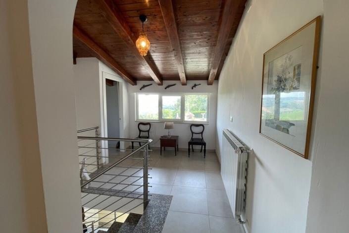 Image No.29-4 Bed Country House for sale