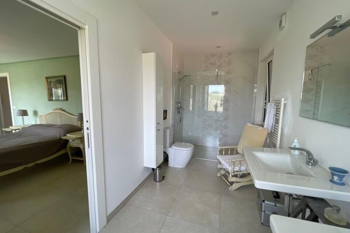 Image No.35-4 Bed Country House for sale