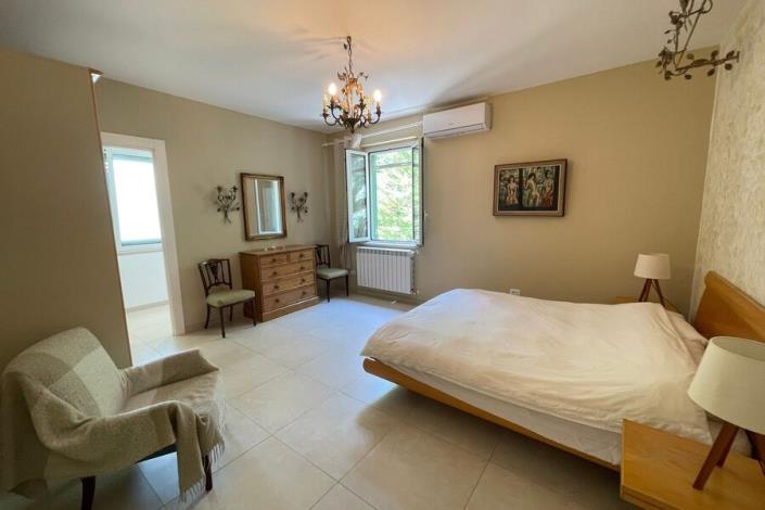 Image No.42-4 Bed Country House for sale