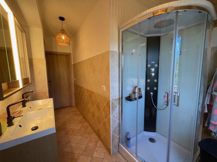 Image No.23-6 Bed Country House for sale