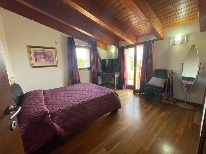 Image No.30-4 Bed Villa for sale