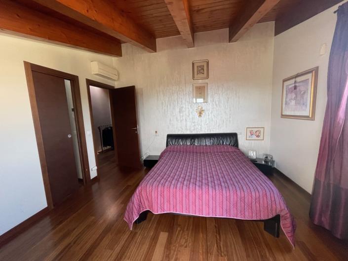 Image No.31-4 Bed Villa for sale