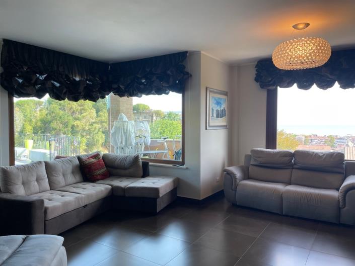 Image No.47-4 Bed Villa for sale