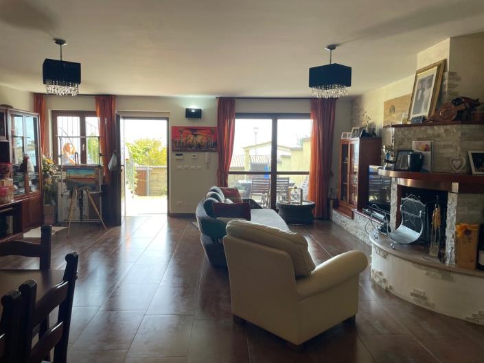 Image No.54-4 Bed Villa for sale