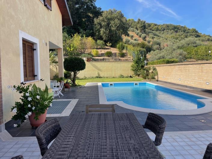 Image No.59-4 Bed Villa for sale