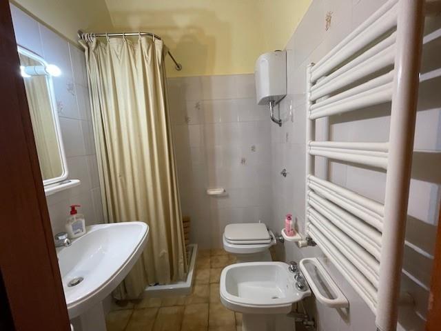 Image No.26-2 Bed Townhouse for sale