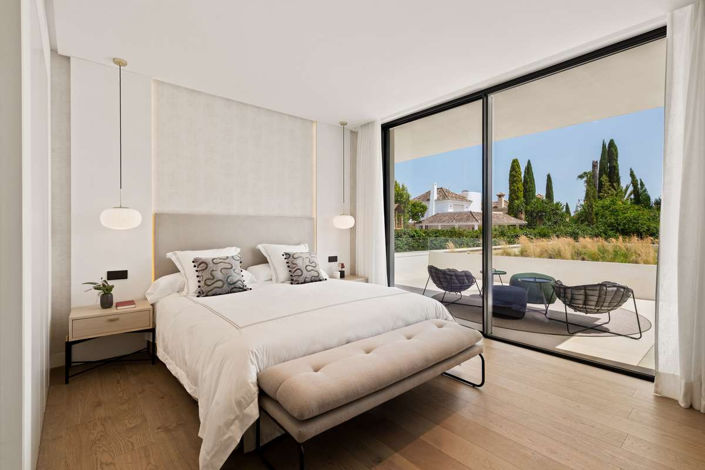 Image No.8-5 Bed Villa for sale
