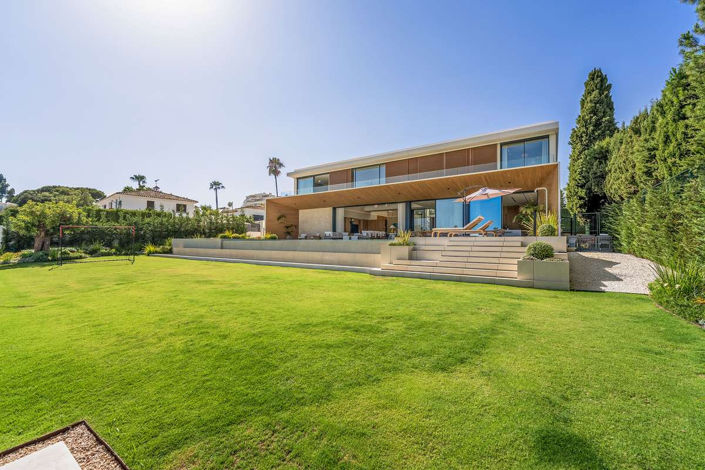Image No.2-6 Bed Villa for sale