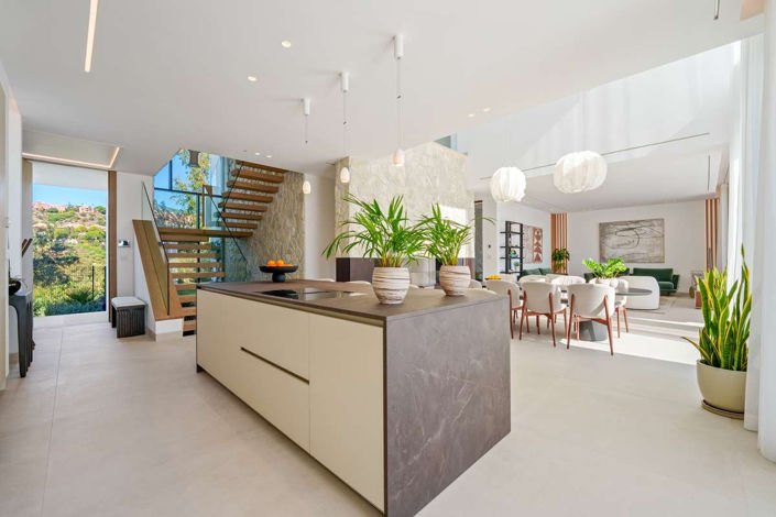 Image No.12-5 Bed Villa for sale