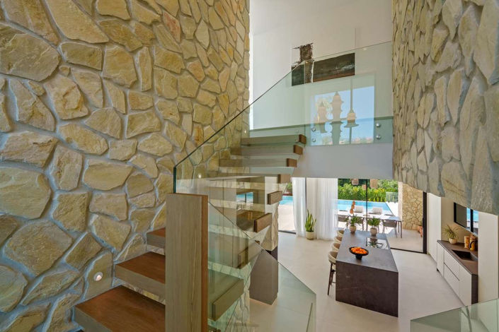 Image No.2-5 Bed Villa for sale