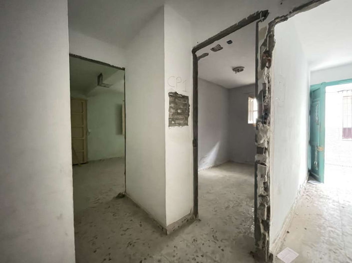 Image No.10-8 Bed House for sale