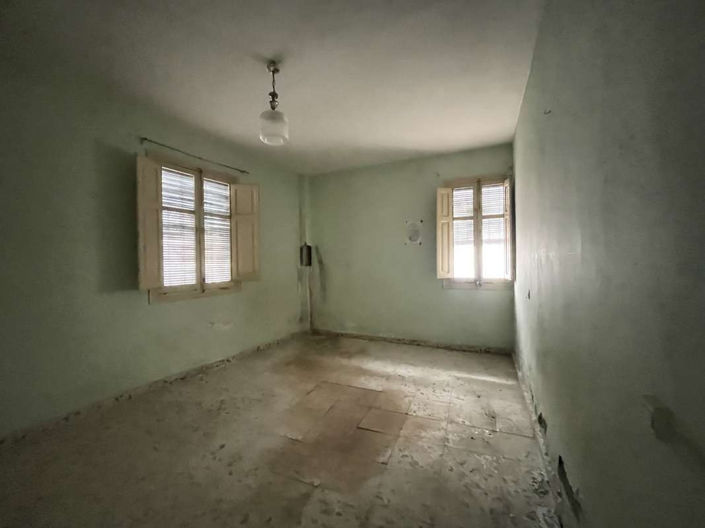 Image No.19-8 Bed House for sale