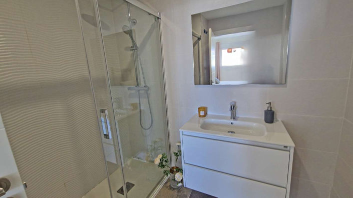 Image No.12-3 Bed Apartment for sale