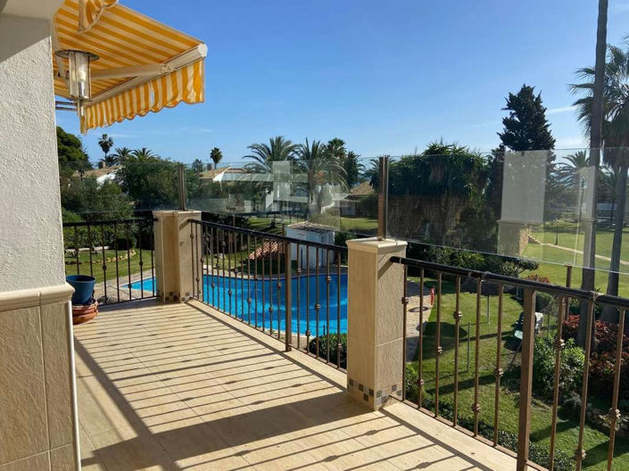 Image No.20-4 Bed Apartment for sale