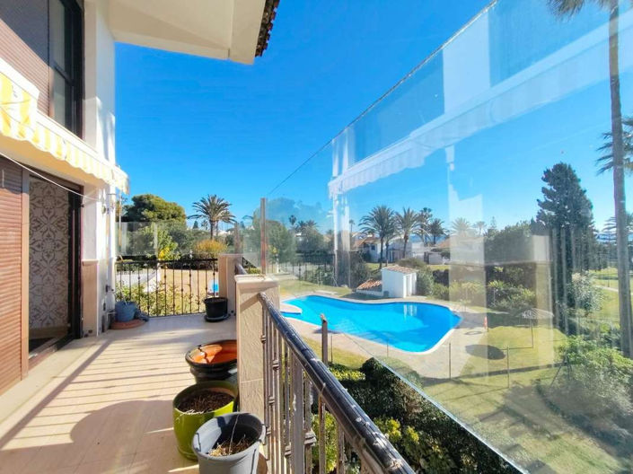 Image No.22-4 Bed Apartment for sale