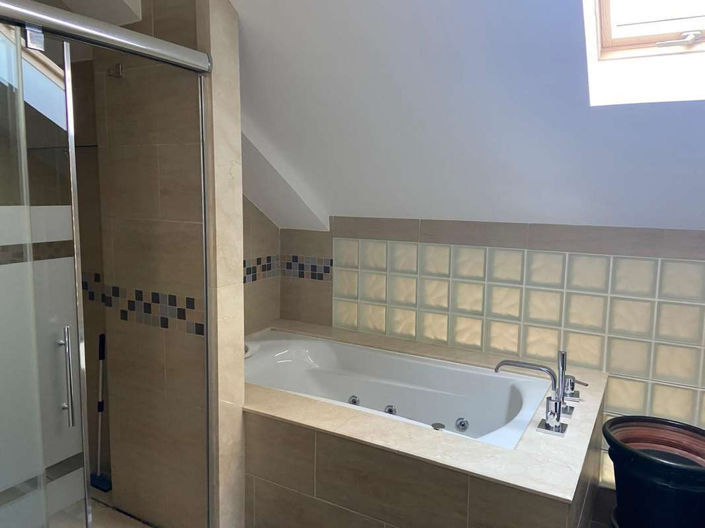 Image No.9-4 Bed Apartment for sale