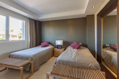 b98le8d7m9k3degpefzhs0lif8u4xzvzhwxtmggyekxx9