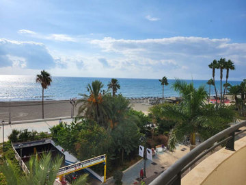 b98le8d7m9k3degpefzhs0lif8u4xzvzhwxtmggyekxx9