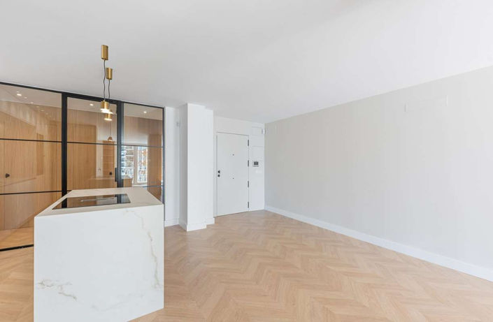 Image No.23-3 Bed Apartment for sale