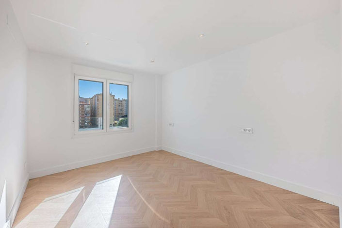 Image No.25-3 Bed Apartment for sale