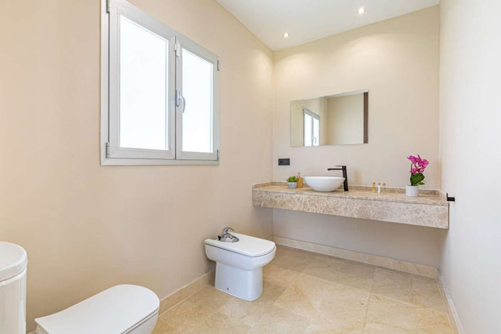 Image No.2-3 Bed Villa for sale