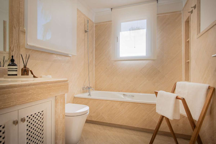 Image No.21-3 Bed Apartment for sale