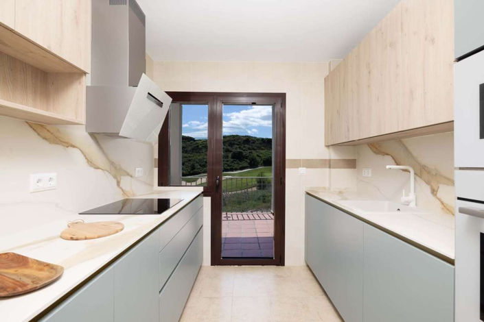 Image No.2-3 Bed Townhouse for sale