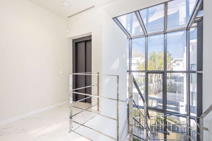 Image No.11-3 Bed Villa for sale